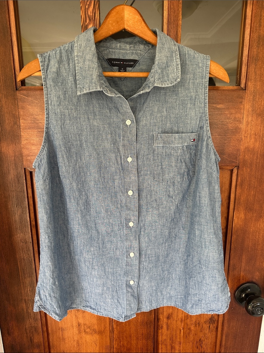 Tommy Hilfiger Sleeveless Chambray Button Up Shirt Blue 100% Cotton Size M